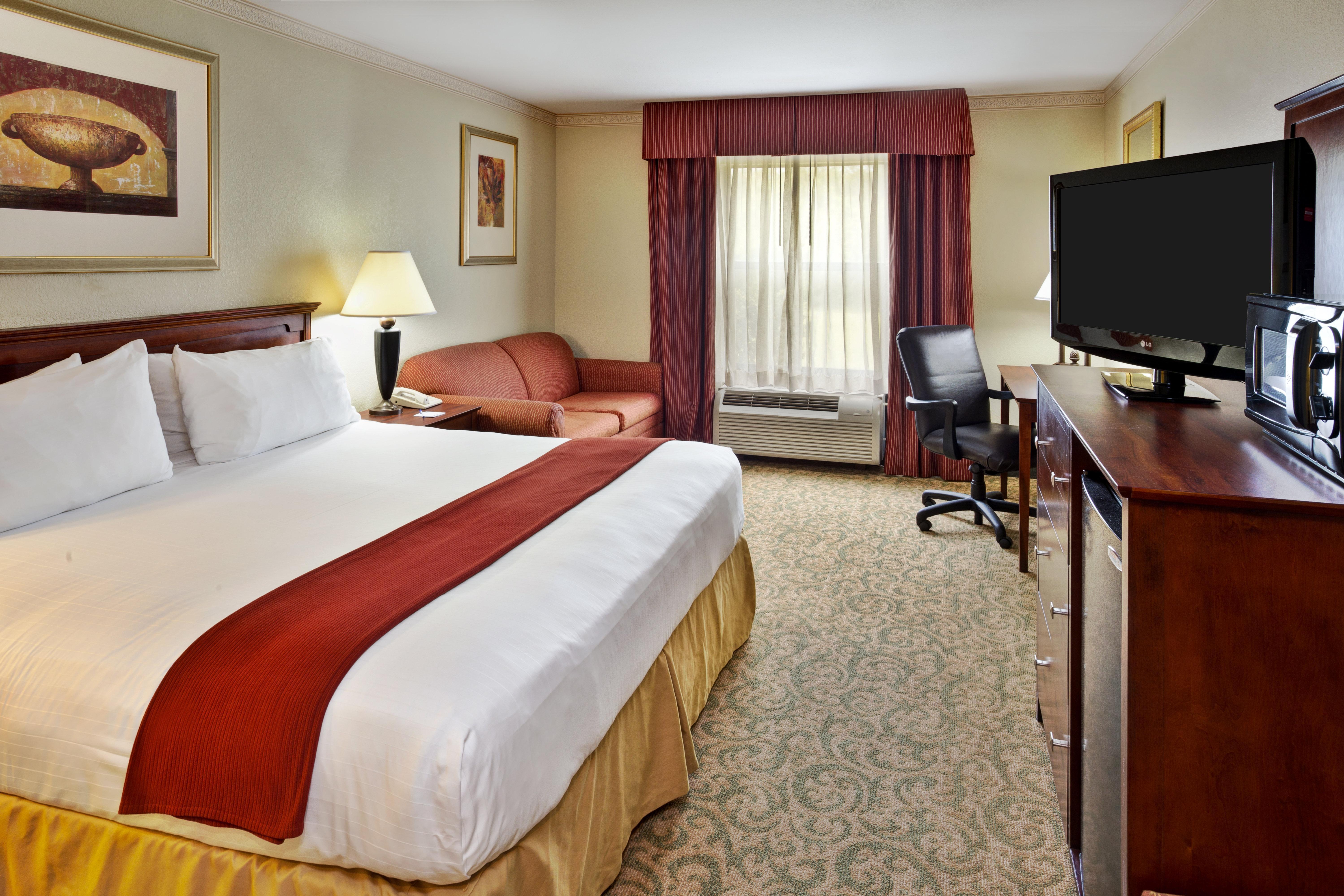 Holiday Inn Express Breaux Bridge By Ihg Henderson Exterior photo
